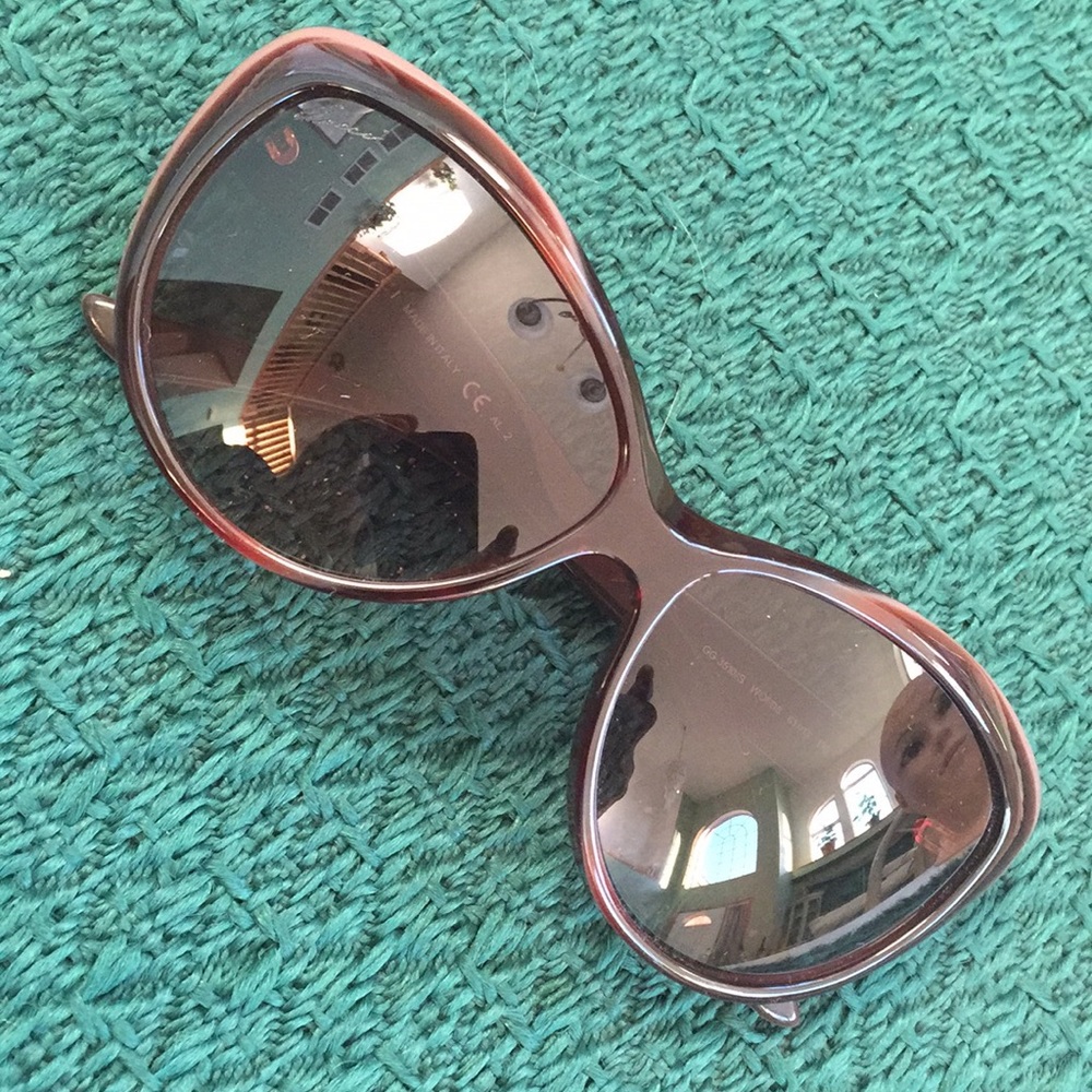 Gucci Sunglasses - Picture 8 of 8